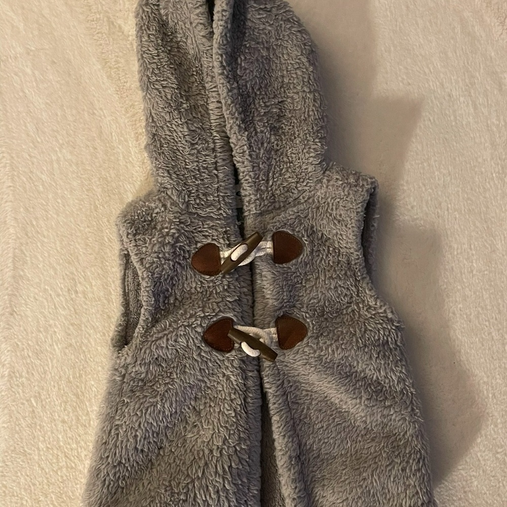 💕Cozy Gray Hooded Vest with Toggle Closures